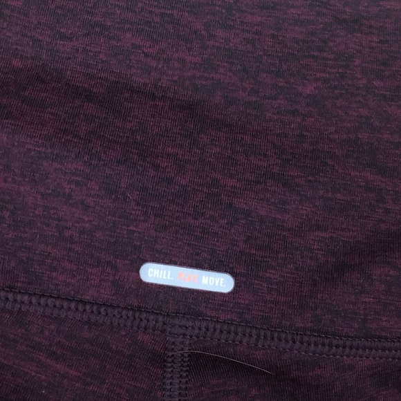 maroon aerie leggings - Picture 2 of 3
